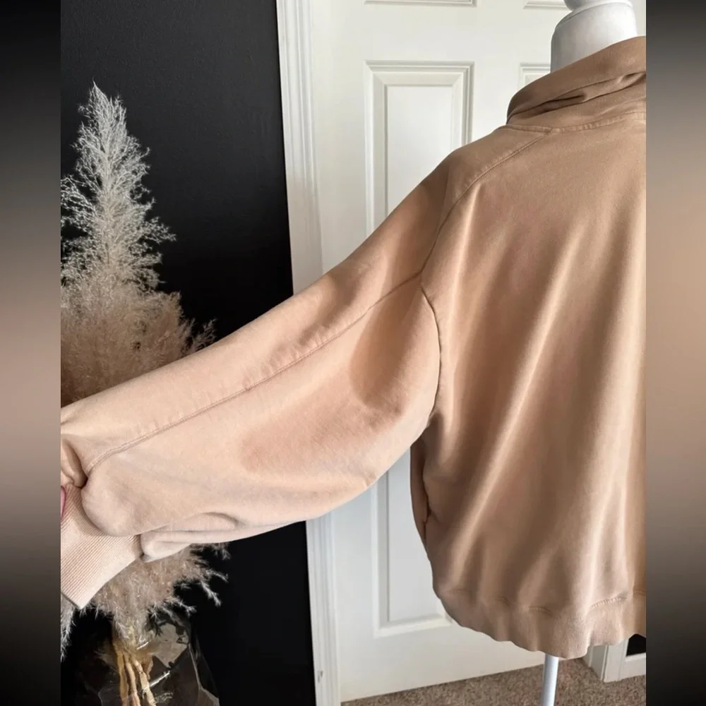 Nap Lounge Boxy Turtleneck Sweatshirt Camel Tan Cowl Neck Oversized Baggy
Sz XL - Picture 9 of 12